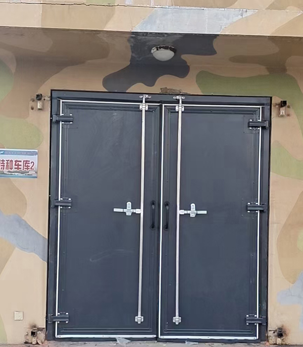 秦都工业平开门