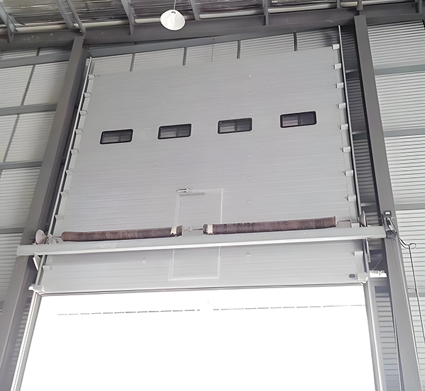 秦都工业滑升门